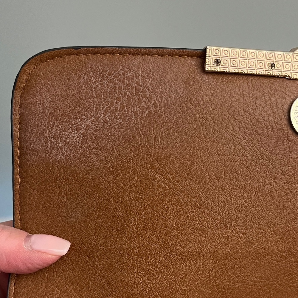 Elegant Tan and Brown Women's Bag - Picture 12 of 16